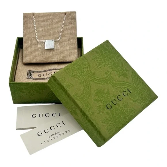 Brand New GUCCI Sterling Silver Square
Logo Necklace - Picture 3 of 8